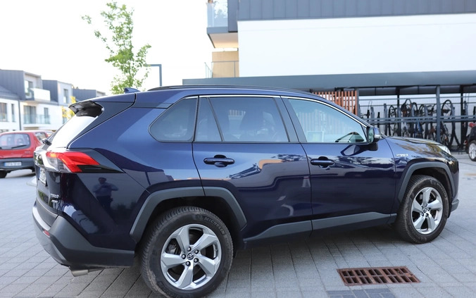Toyota RAV4 cena 124900 przebieg: 84027, rok produkcji 2019 z Sopot małe 466